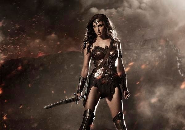 La mujer maravilla se transforma en una guerrera