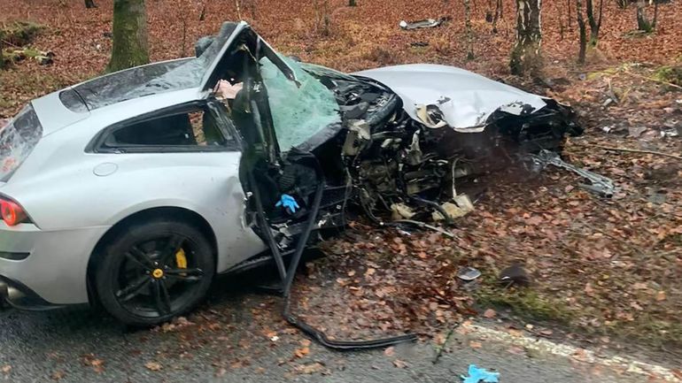 Reconocido futbolista de la Premier League sufrió un brutal accidente y está en grave estado