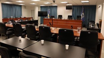 Abusos: estuvo prófugo un año, se entregó y comenzó el juicio en su contra | LM Neuquen Abusos: estuvo prófugo un año, se entregó y comenzó el juicio en su contra