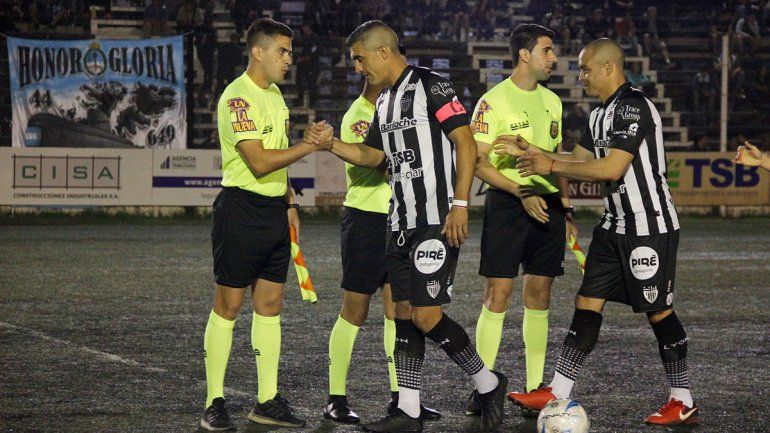 Cinco partidos antes de fin de año Albinegro