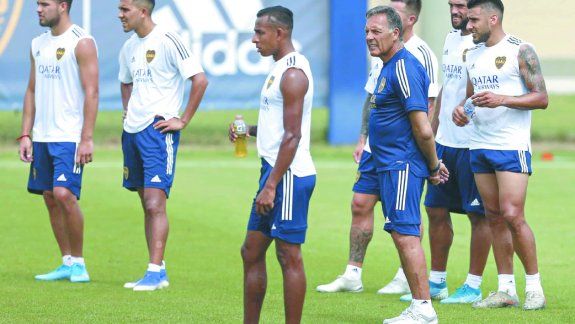 Russo tiene el equipo definido para visitar a Colón.