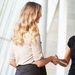 ¿Decir buen día es un error? La RAE aclaró la forma correcta de saludar por la mañana | LM Neuquen ¿Decir buen día es un error? La RAE aclaró la forma correcta de saludar por la mañana