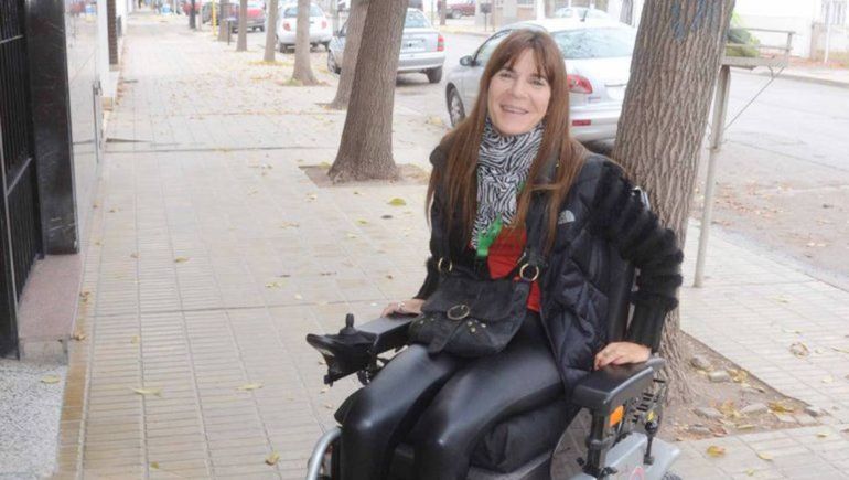 Indignante: la dejaron 5 horas sin su silla de ruedas en un aeropuerto