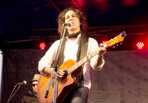 Una fiesta patria con la música de Javier Calamaro