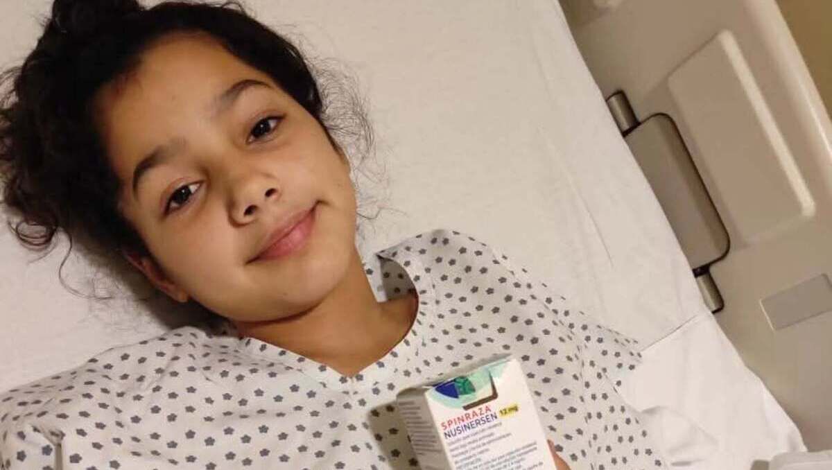 Puerto Madryn: la foto de Ainara que mostró su abogada, Mariela Anahí Pena.