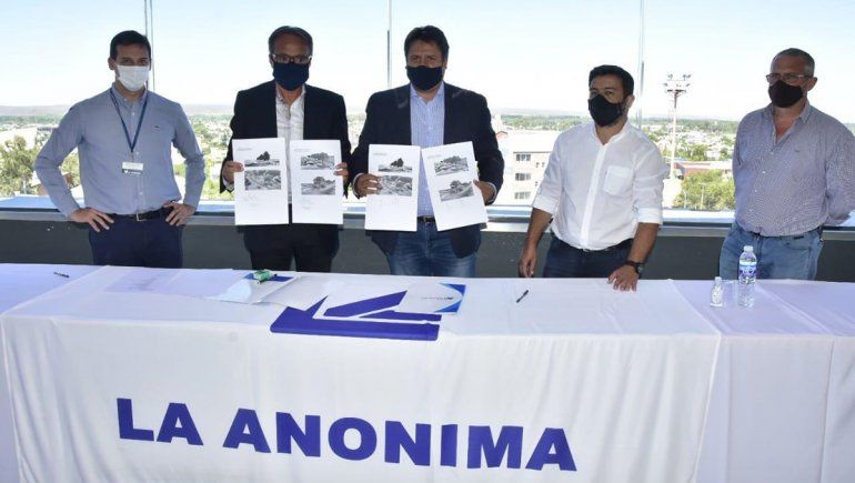 Gaido y La Anónima firmaron un convenio para parquizar un bulevar