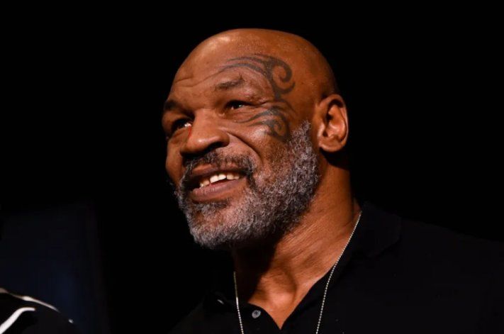 Mike Tyson perdió la paciencia y golpeó a un pasajero en un avión