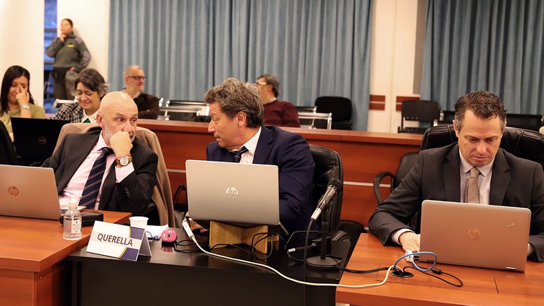 Estafa con planes sociales, el juicio: fiscalía y defensas se cruzan por si hubo o no una asociación ilícita