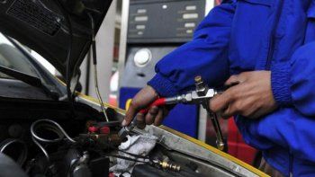 sigue cerrada la unica estacion de gnc de zapala: bronca de taxistas y turistas sigue cerrada la unica estacion de gnc de zapala: bronca de taxistas y turistas