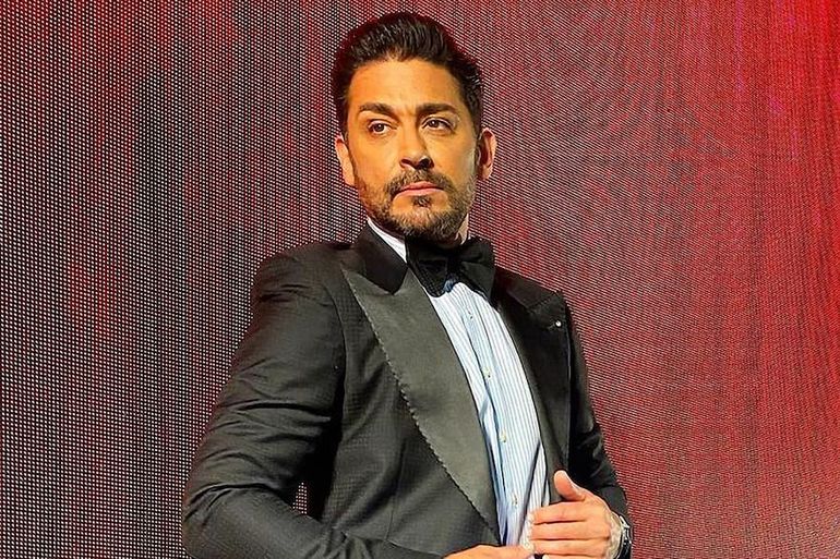 Hernán Piquín volvió al país con un espectáculo creado por él. Hernán Piquín volvió al país con un espectáculo creado por él.