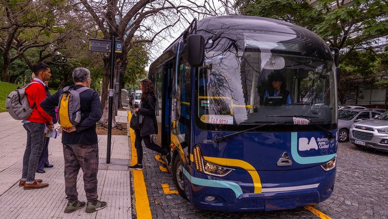 Analizaron cómo resultó el primer mes de los buses eléctricos en CABA.