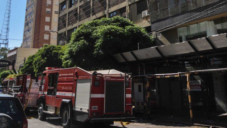 Alertan por las deficiencias de seguridad en una galería céntrica