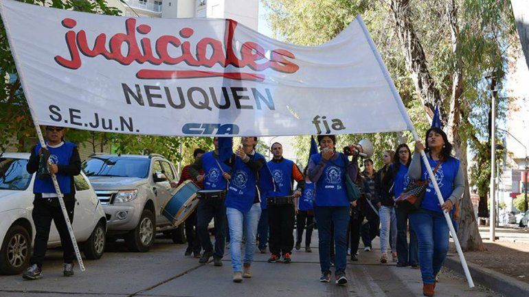 Judiciales presentarán un amparo para que les devuelvan los días descontados