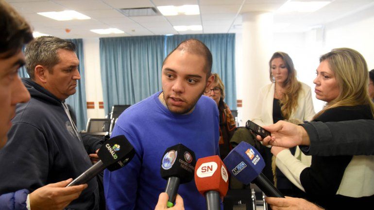 En 2018 Lautaro Bettini recibió un piedrazo en la cabeza. Sufrió hundimiento de cráneo y se salvó de milagro. En 2018 Lautaro Bettini recibió un piedrazo en la cabeza. Sufrió hundimiento de cráneo y se salvó de milagro.