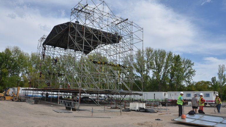 Aceleran la puesta a punto de la Fiesta de la Confluencia