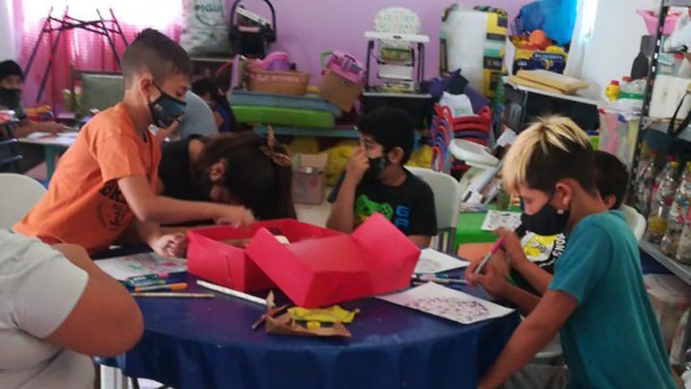 Tras un año sin clases presenciales, afirman que hay chicos de tercer grado que no saben leer