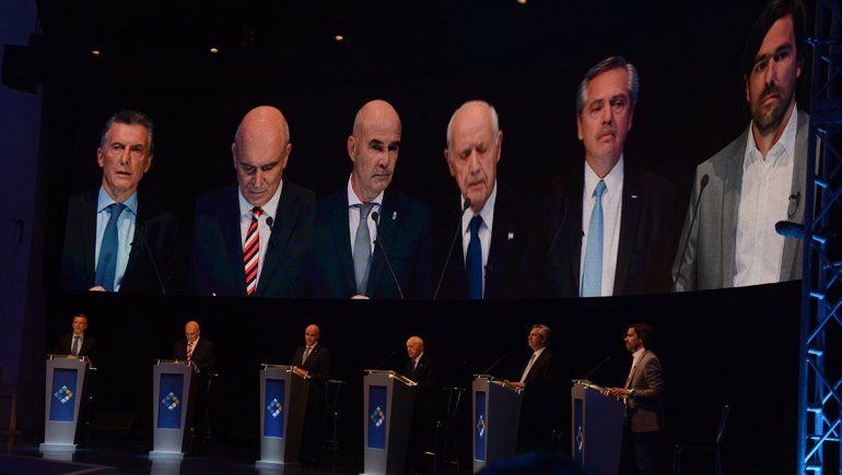 El debate fue cosa de dos: Fernández y Macri se cruzaron varias veces