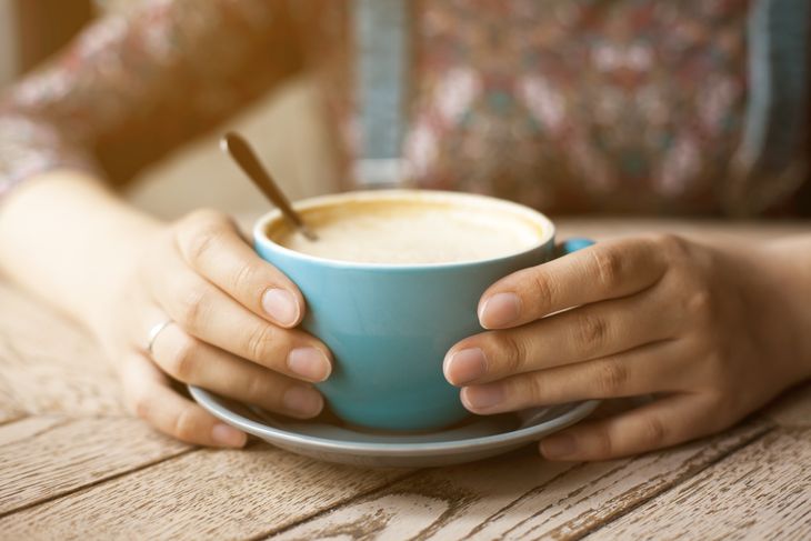 El café le compite, sobre todo, entre los más jóvenes. El café le compite, sobre todo, entre los más jóvenes.