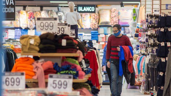 El comercio estará abierto hasta diez horas por día