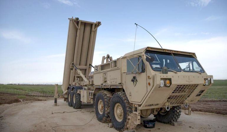 Un equipo de defensa aérea THAAD desplegado por Estados Unidos en Israel