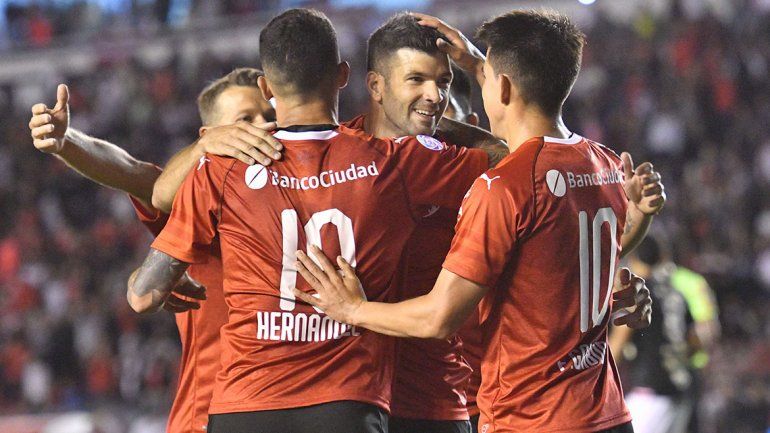 El Diablo goleó y está a 7 de Racing