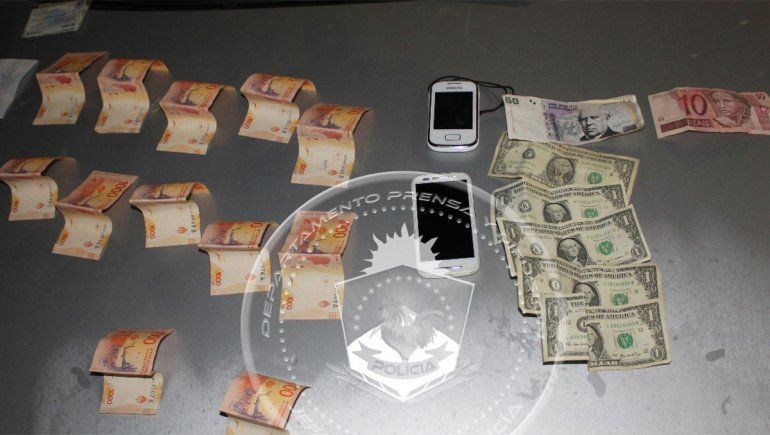 Robaron más de cincuenta mil pesos de una casa y los atraparon