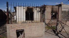 ¿Qué tiene que ver el incendio en Bouquet Roldán con un joven baleado que lucha por su vida?
