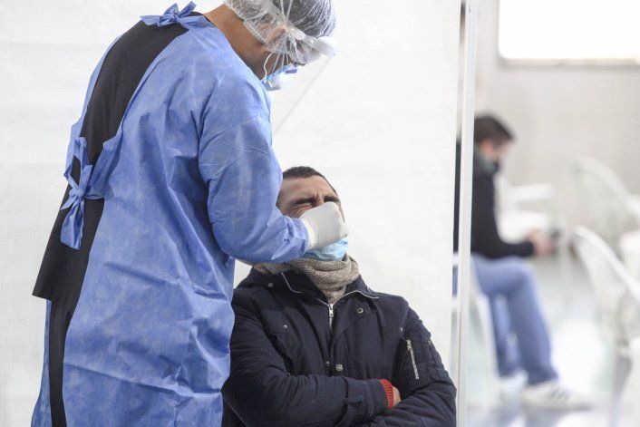 COVID: Neuquén reportó 6 muertes y otros 155 casos positivos