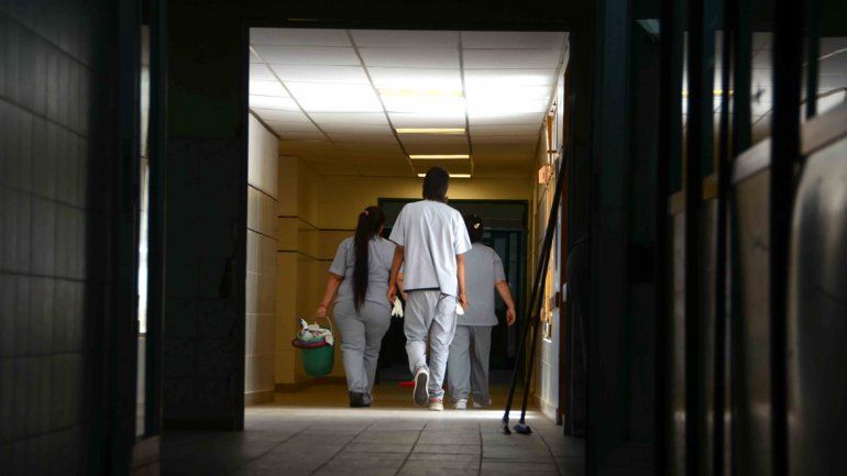 La falta de prestaciones afecta el normal funcionamiento de varios hospitales en la provincia.