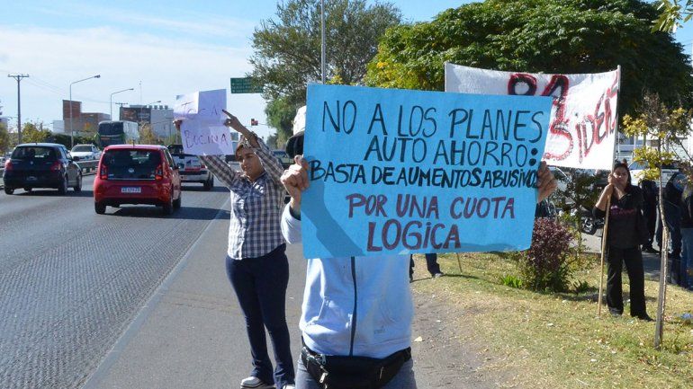 Deudores de autoplanes denunciaron más abusos