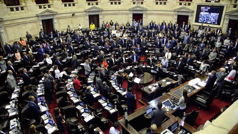 Una ley para que las pymes sean operadoras