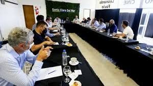 Axel Kicillof advirtió que si siguen en aumento los casos de COVID-19 considerará más restricciones