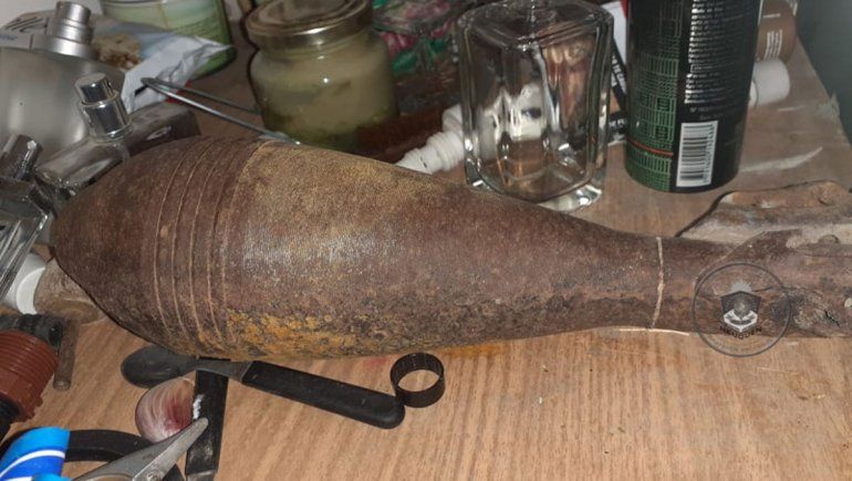 Secuestraron un dispositivo explosivo militar en un domicilio de El Chañar