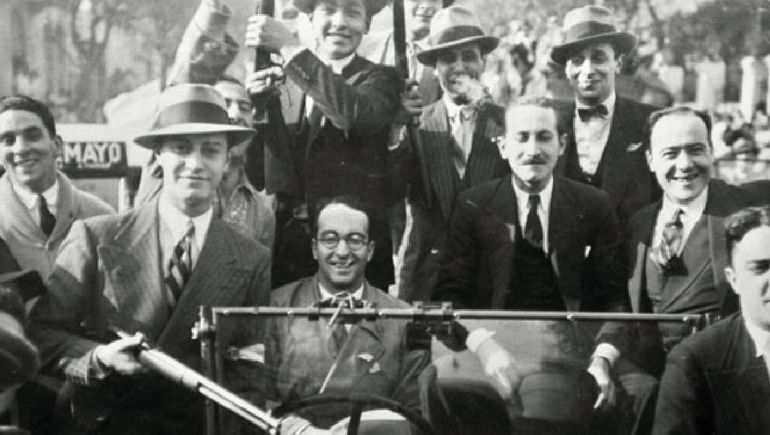 La Liga Patriótica, un grupo de jóvenes que defendió el modelo fascista, nació después de 1919 en la denominada Semana Trágica. La Liga Patriótica, un grupo de jóvenes que defendió el modelo fascista, nació después de 1919 en la denominada Semana Trágica.