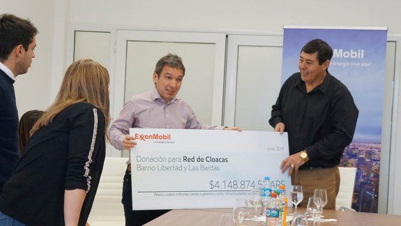 ExxonMobil donó $ 4
