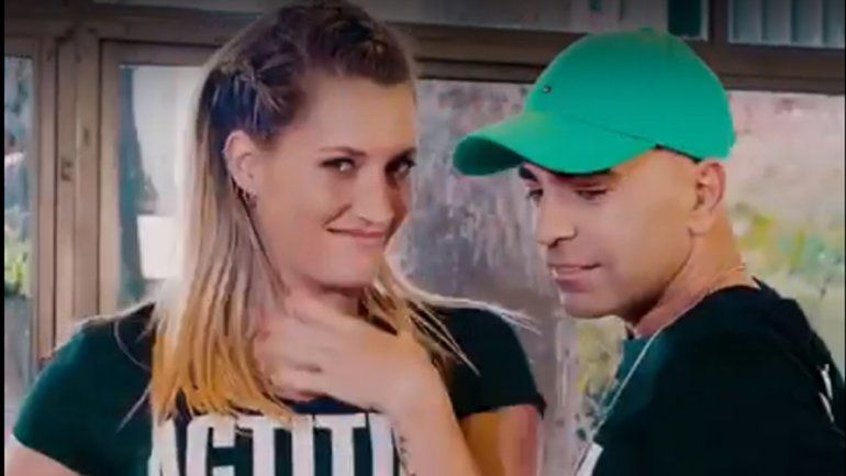 Mica ya está a las órdenes de Charly