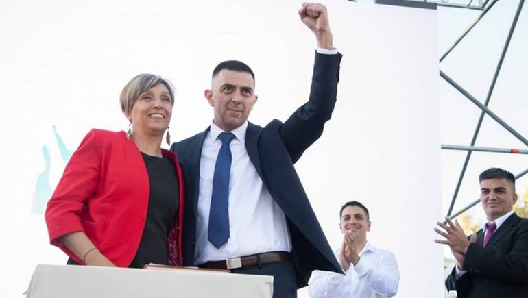 El hijo del sodero del pueblo cumplió su sueño de ser intendente