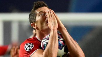 Los impresionantes 5 goles que Robert Lewandowski anotó en solo 9 minutos Los impresionantes 5 goles que Robert Lewandowski anotó en solo 9 minutos