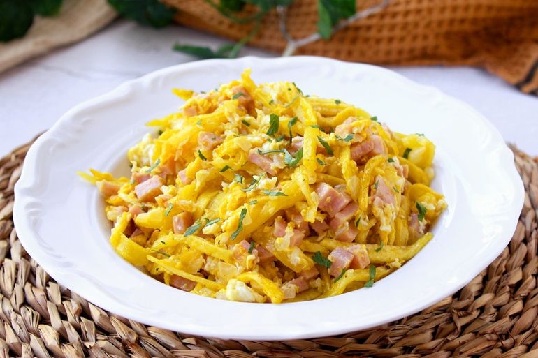 Revuelto Gramajo, un plato con historia. Revuelto Gramajo, un plato con historia.