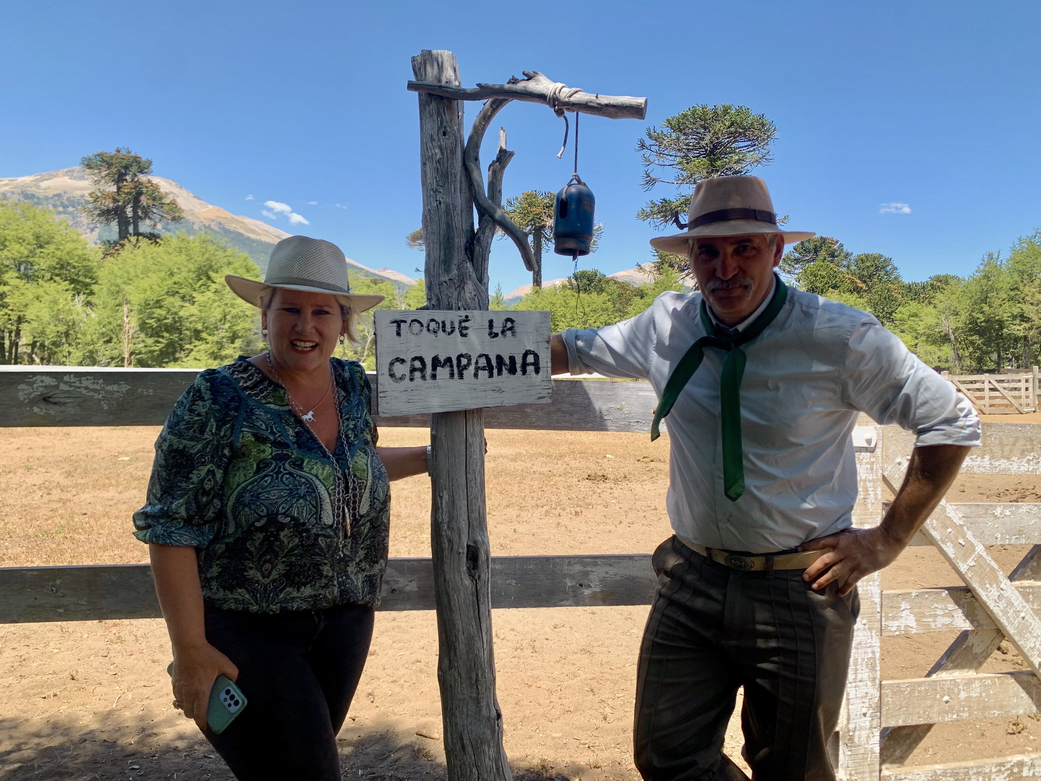 Ana y Martín, los encargados de esta experiencia a caballo.