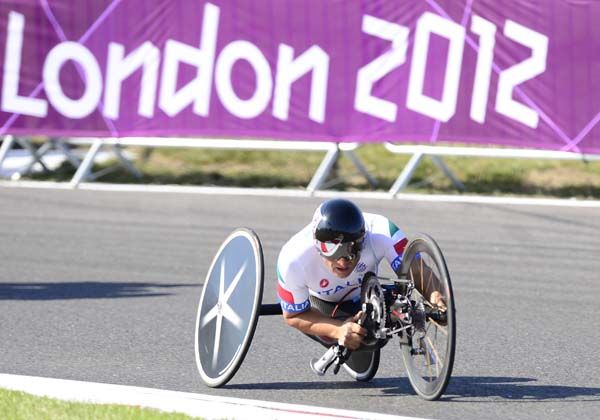 Zanardi, ex piloto de Fórmula 1, logró el oro en silla de ruedas