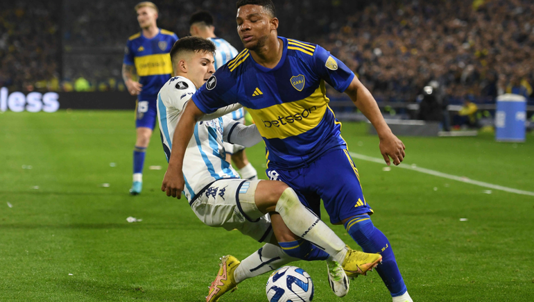 Boca y Racing empataron sin goles en la ida de cuartos de final. Fotos: Télam