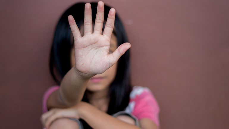 El padre abusó de sus dos hijas menores y fue condenado a nueve años de cárcel. Tras ratificar el fallo la Corte Suprema