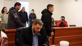 Testigo equivocada en el juicio a Avilez: ¿De quién fue el error y qué pasará ahora con la mujer que debía declarar?