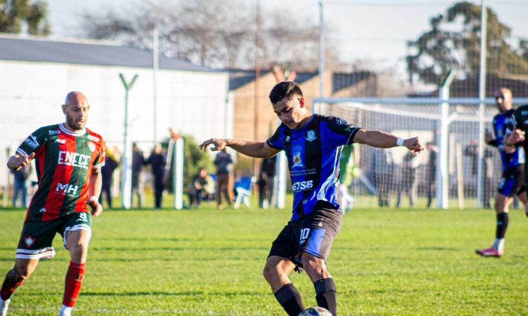 Deportivo Rincón erró un penal sobre la hora y perdió en el cierre de la primera fase