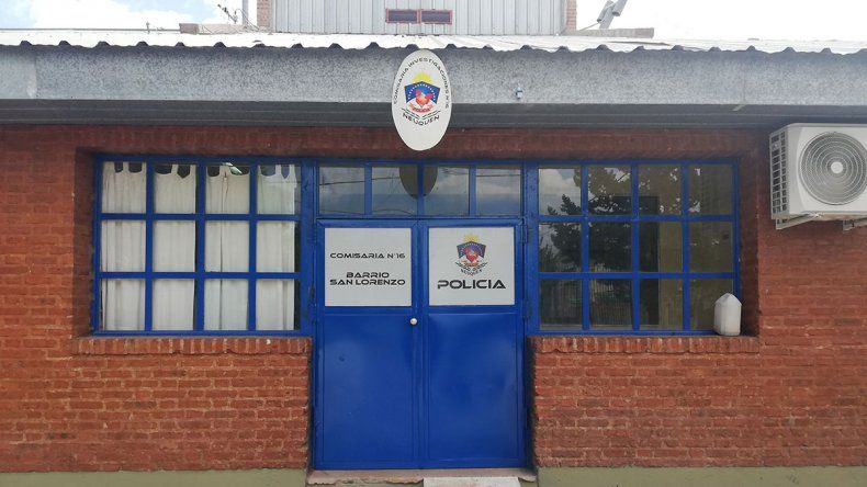 La Policía neuquina está haciendo un gran despliegue para atrapar a los sospechosos. | LM Neuquen La Policía neuquina está haciendo un gran despliegue para atrapar a los sospechosos.