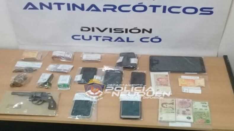 El comerciante de Cutral Co fue investigado por la División Antinarcóticos de la Policía provincial. | LM Neuquen El comerciante de Cutral Co fue investigado por la División Antinarcóticos de la Policía provincial.