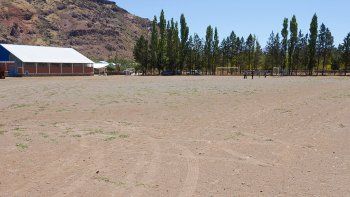 varvarco tambien tendra cancha de cesped sintetico varvarco tambien tendra cancha de cesped sintetico