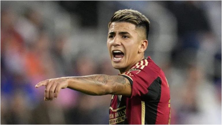 Thiago Almada llegó a Selección sin jugar en Boca o River Thiago Almada llegó a Selección sin jugar en Boca o River