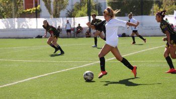 ¡golazo, chicas! la asociacion de futbol femenino lanzo su primer gran encuentro ¡golazo, chicas! la asociacion de futbol femenino lanzo su primer gran encuentro